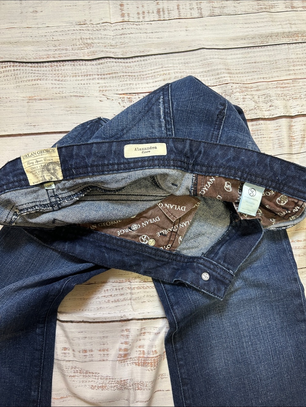 Dylan George Alexandrea Flare Jeans Size 28 - Picture 12 of 15